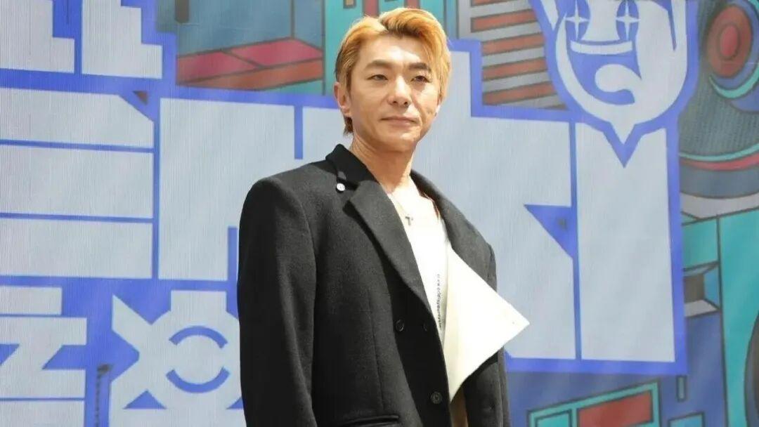 世界杯客户端升级说明-46岁香港知名歌手正式加盟英皇娱乐，结束近五年独立歌手生涯