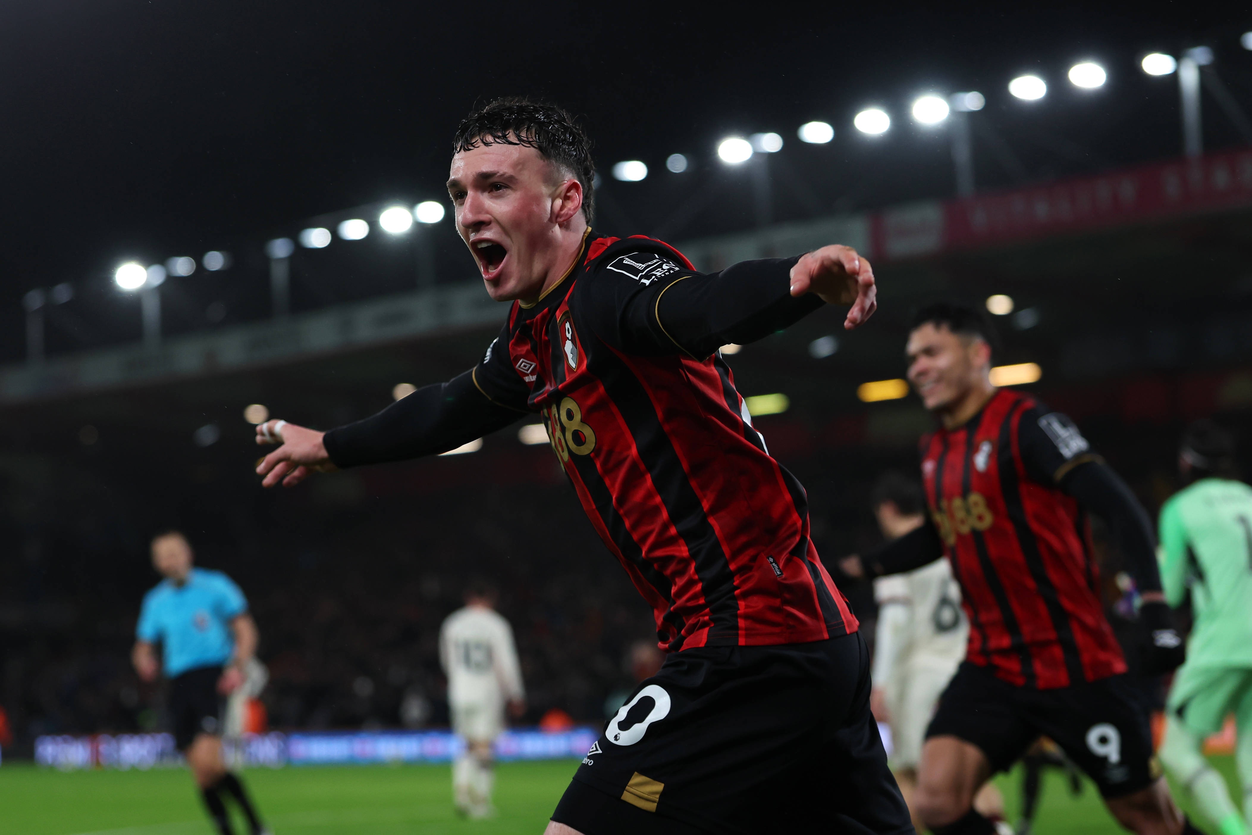 世界杯高清赛事直播平台-TA：伯恩茅斯即将1950万＋500万欧买断希门尼斯，米兰皇马各拿50%